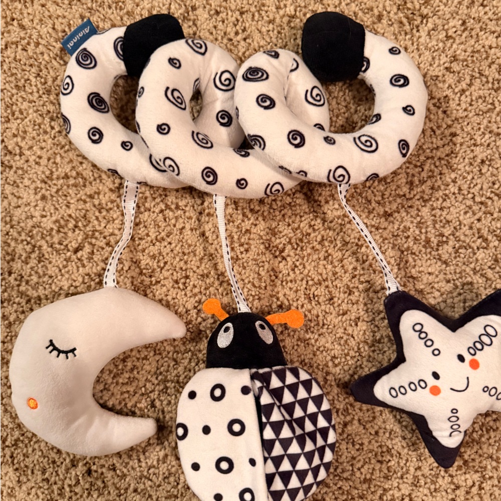 Black and White Baby Toy for car seat handle